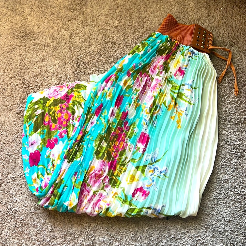 Beautiful long skirt with flowers